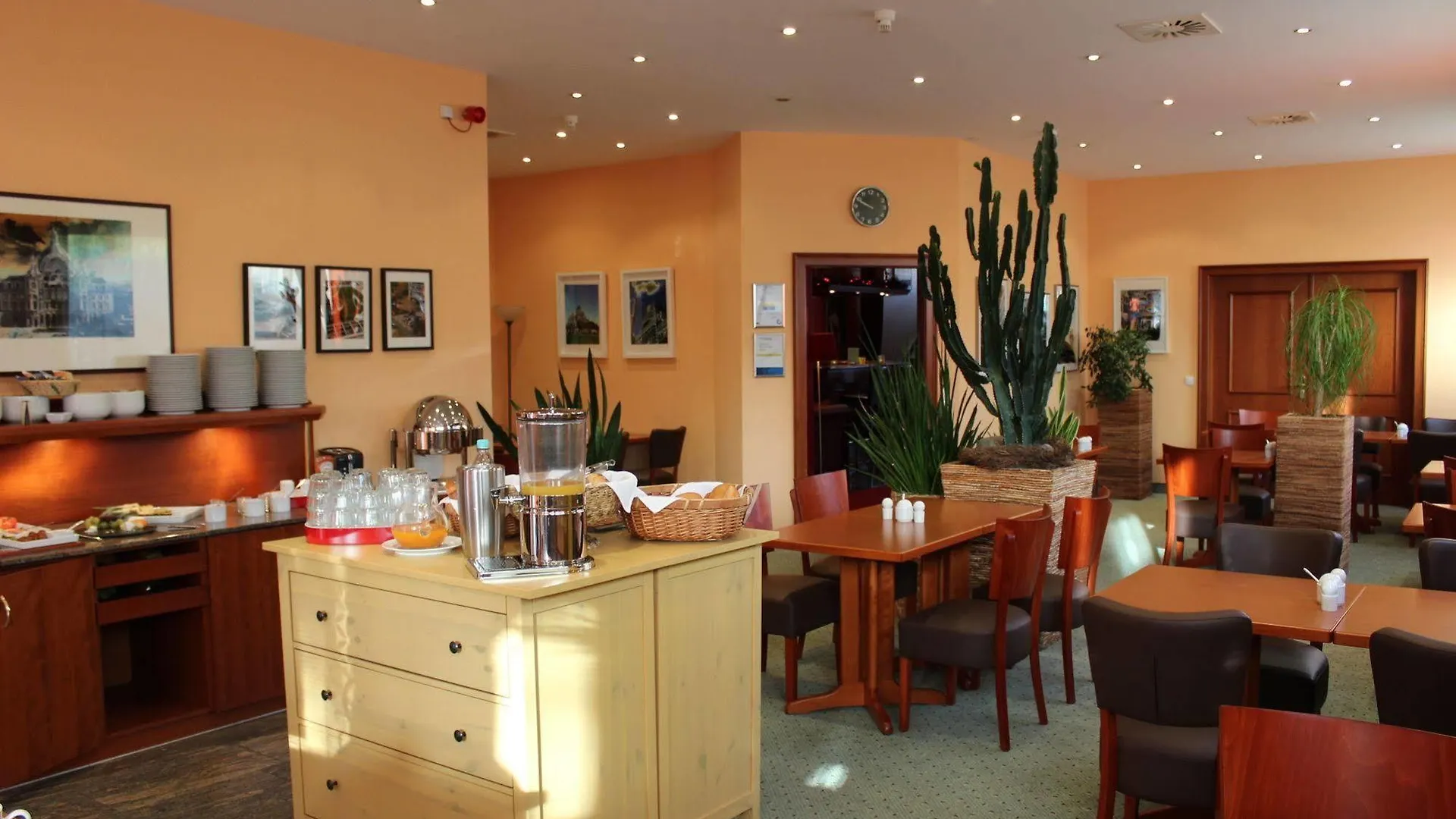 Hotel Servatius Кёльн 3*,